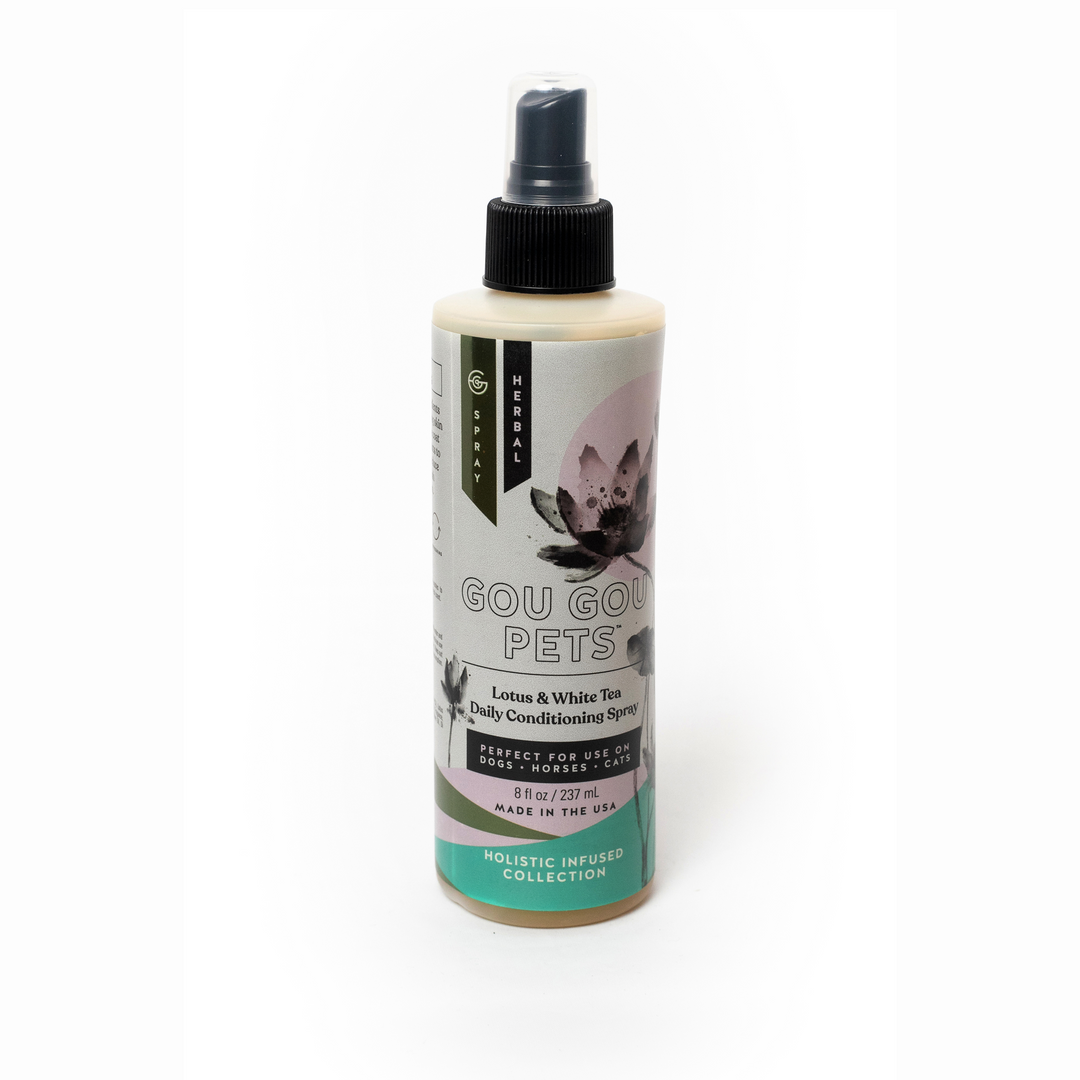 Lotus and White Tea Daily Conditioning Spray for Cats
